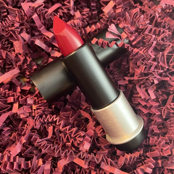 Makeup Forever Other - Make Up For Ever, Artist Rouge Mat, M208
